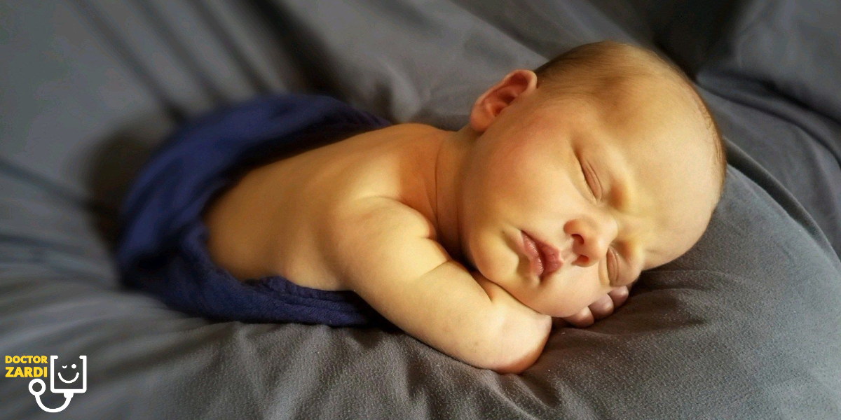 4 نکته مهم که باید در درمان یرقان نوزاد یا زردی نوزاد رعایت کنیم؟